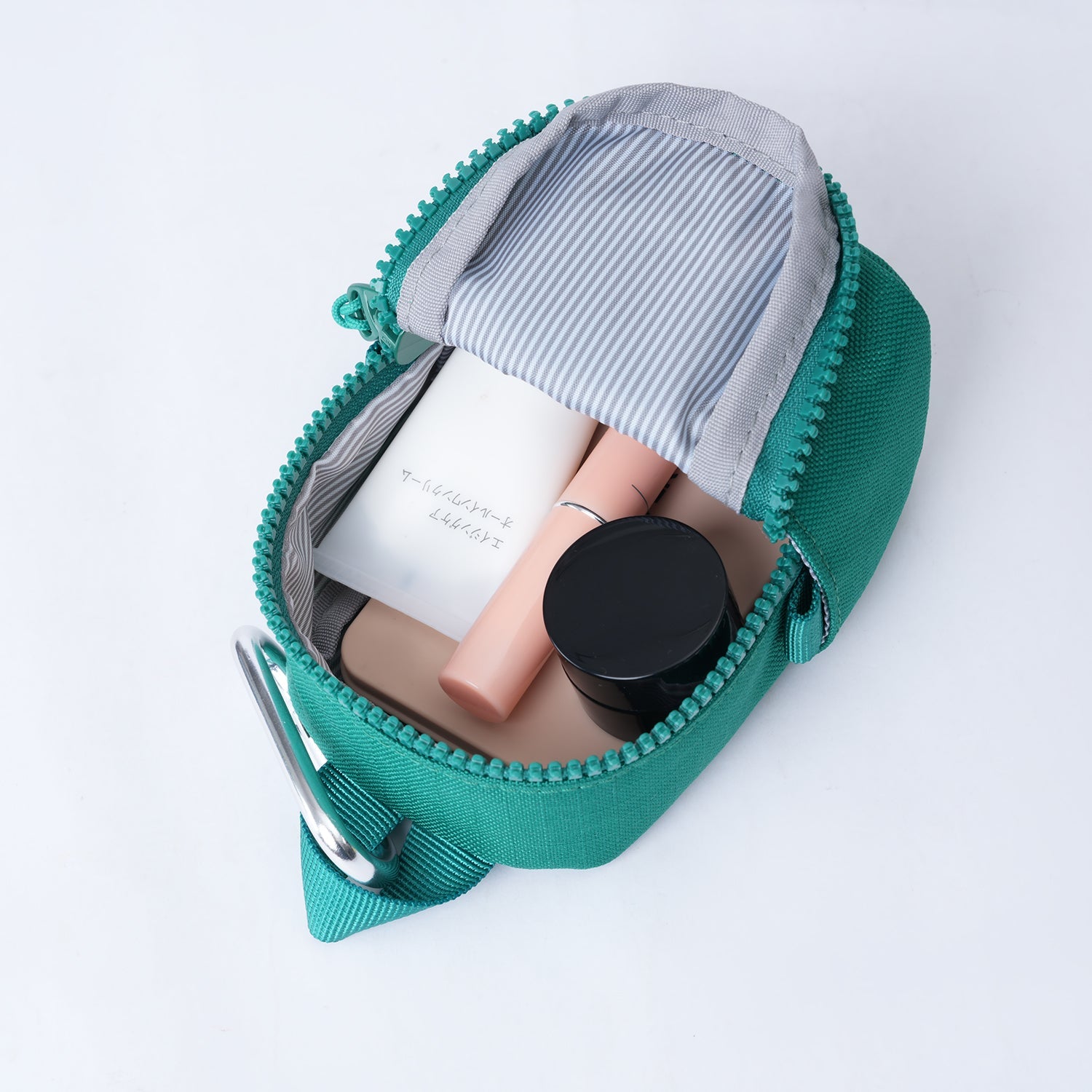 Tait Solulu Hanging Pouch