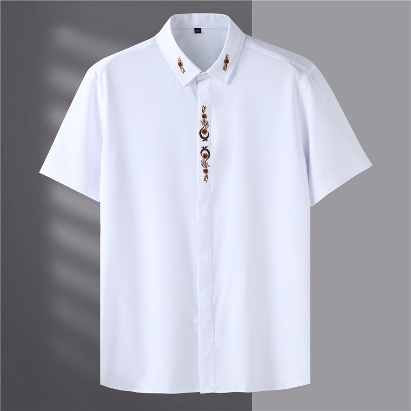 In Summer Men's Shirts And Short Sleeves Are Fatter